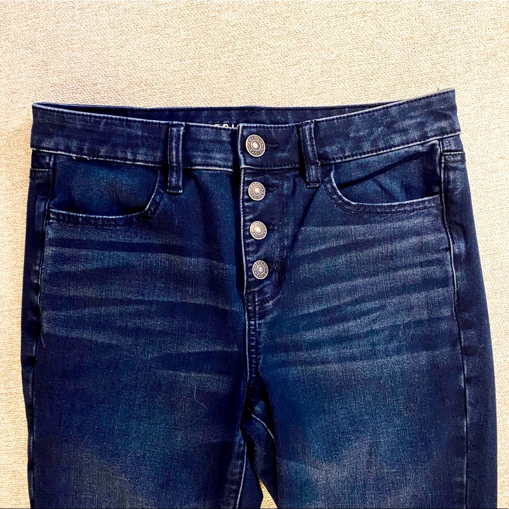AMERICAN EAGLE Button Closure Hi Rise Jegging